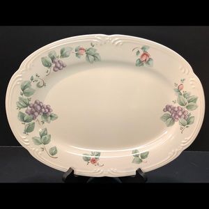Pfaltzgraff (discontinued) Grapevine Serving Platter.